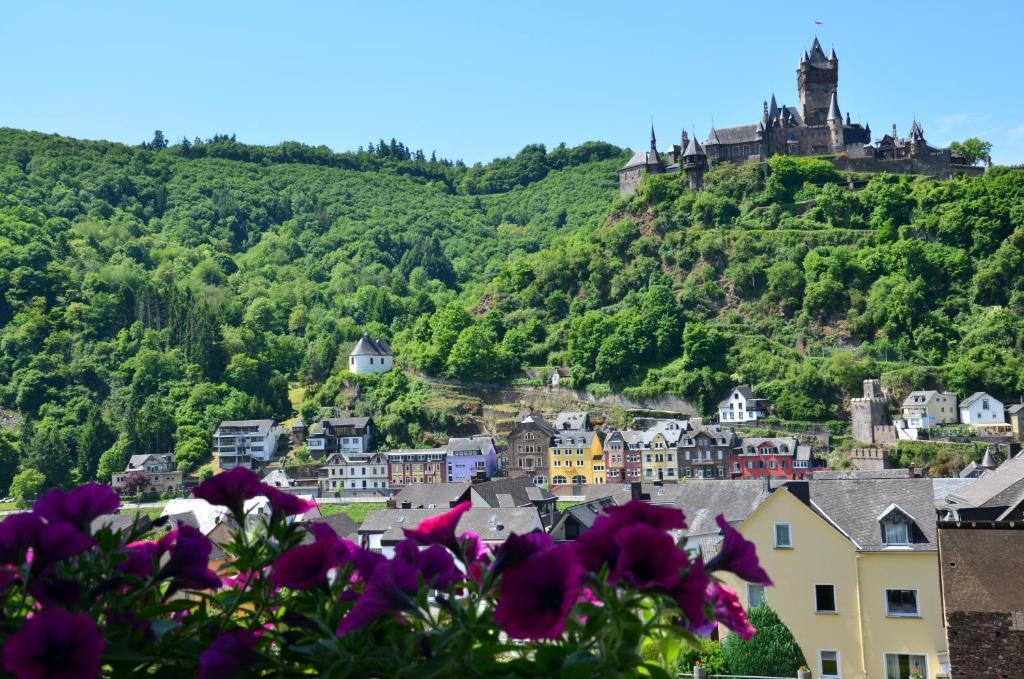 Flair Hotel Am Rosenhuegel - Garni Кохем Стая снимка